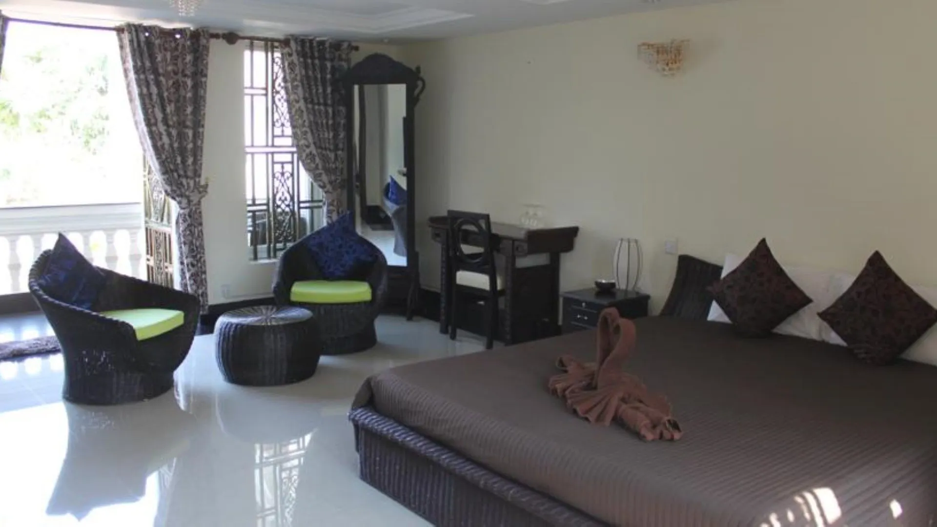 Le Dartagnan Luxury Villa Resort Sihanoukville 3*,